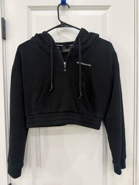 Alphalete Women's Black Cropped quarter zip Hoodie